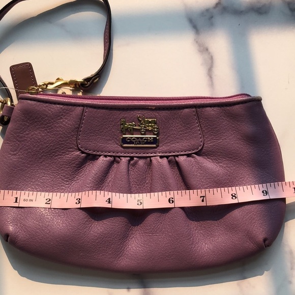 Coach Madison Glazed Wristlet Pochette Lavender NWT flaws - Picture 8 of 14